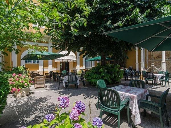 Hotel Eden Park بيتراسانتا المظهر الخارجي الصورة